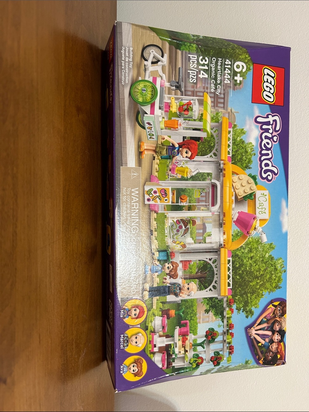 LEGO Friends Café Playset with Pink and Yellow Accents